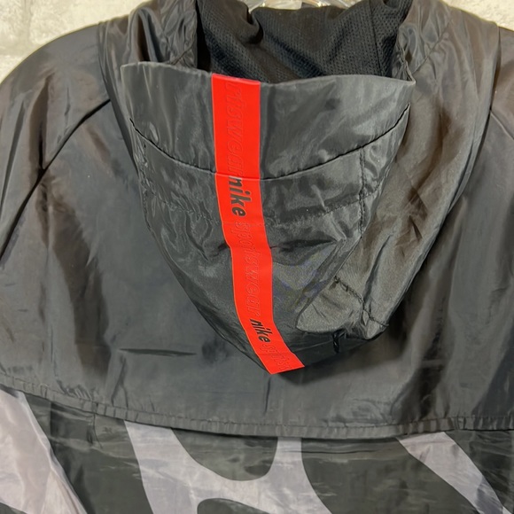 Nike sportswear windrunner retro jacket size Medium - Picture 10 of 15